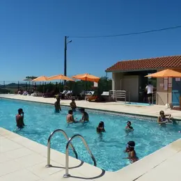 Lire à la piscine, d'Arrosès