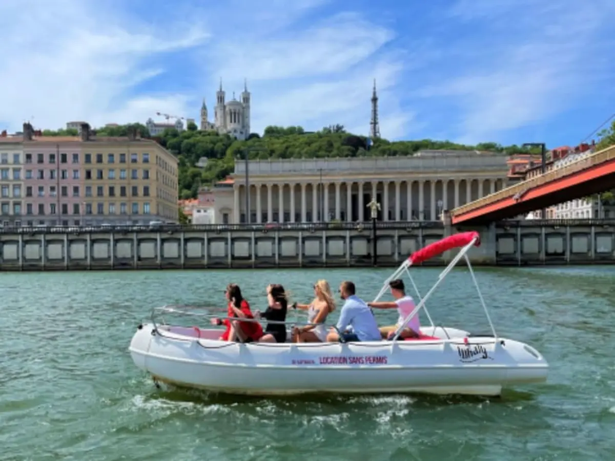Location bateaux sans permis à Rochetaillée-sur-Saône (69)