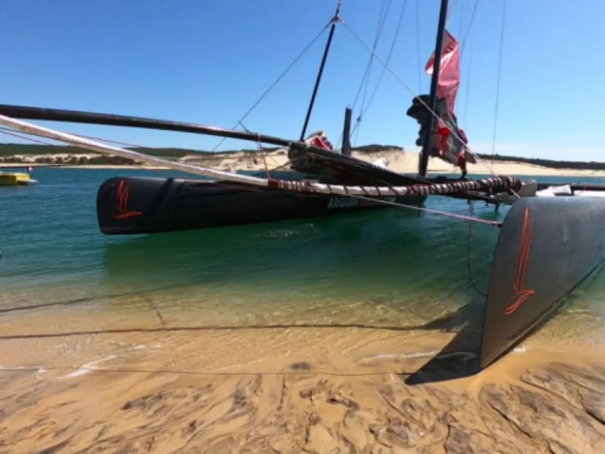 Location d'un catamaran avec skipper sur la journée à Arcachon