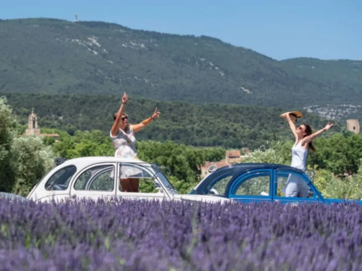 Location de 2CV en Provence (84)