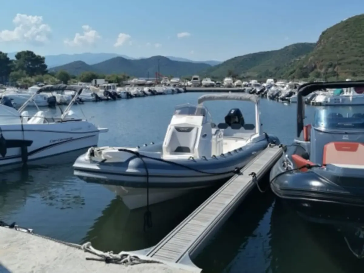 Location de bateau 15 pers.  à Saint-Florent (20)