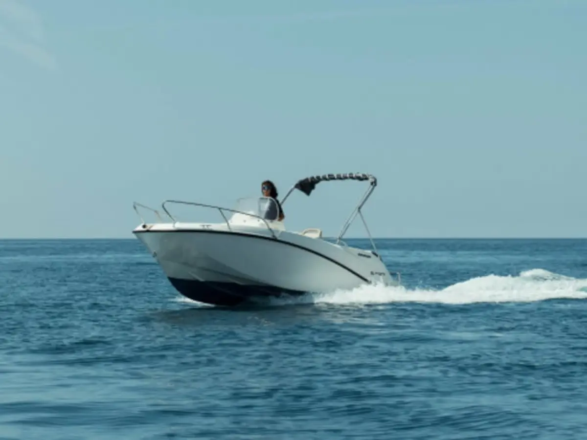 Location de bateau 6 pers. à Marseille 16ème