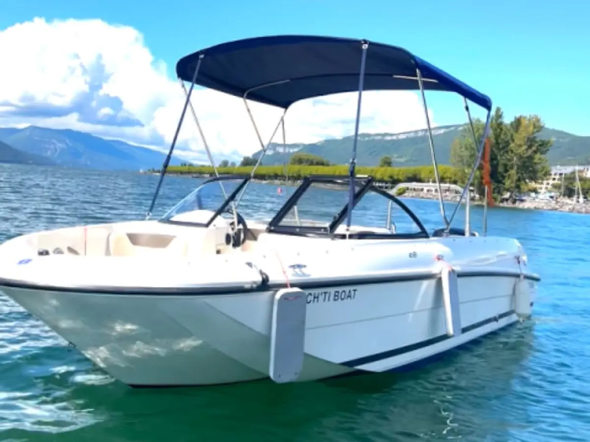 Location de bateau avec permis 10 pers. Petit Port Aix-les-Bains