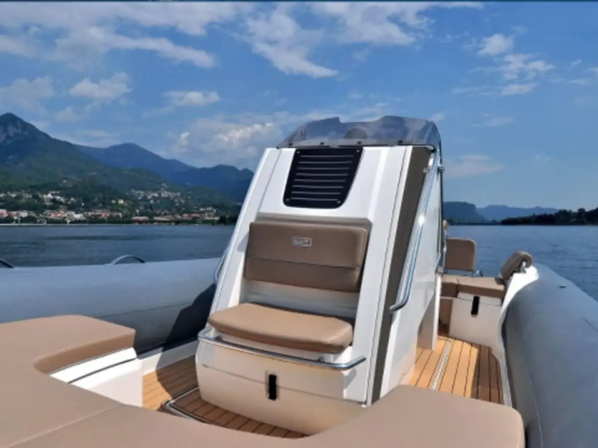 Location de bateau avec permis 12 pers. à Ajaccio (20)