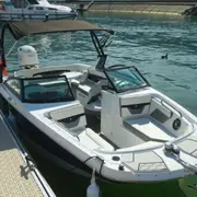 Location de bateau avec permis 9 pers. Grand Port Aix-les-Bains