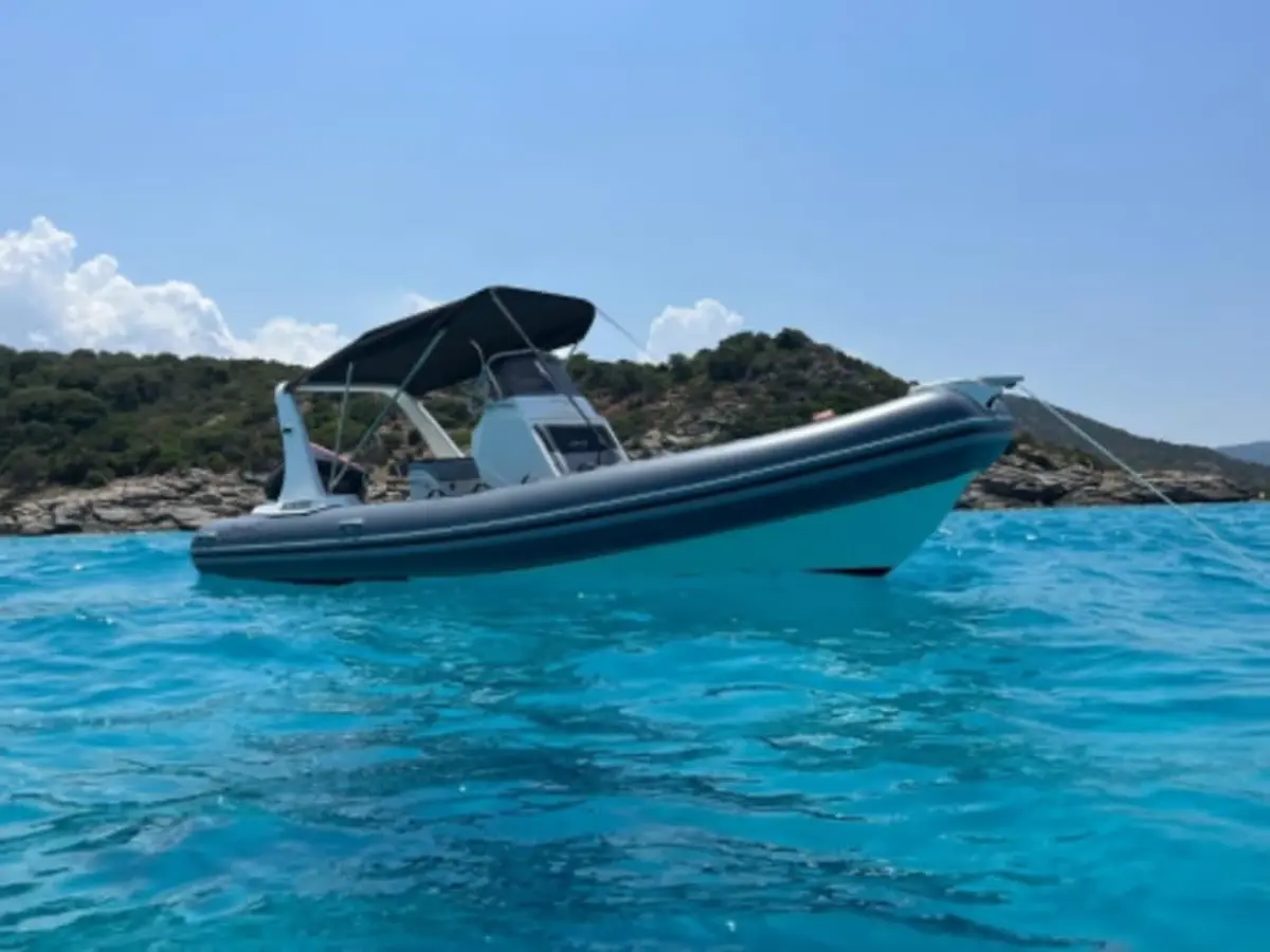 Location de bateau Barth II 9 pers. à Saint-Florent (20)