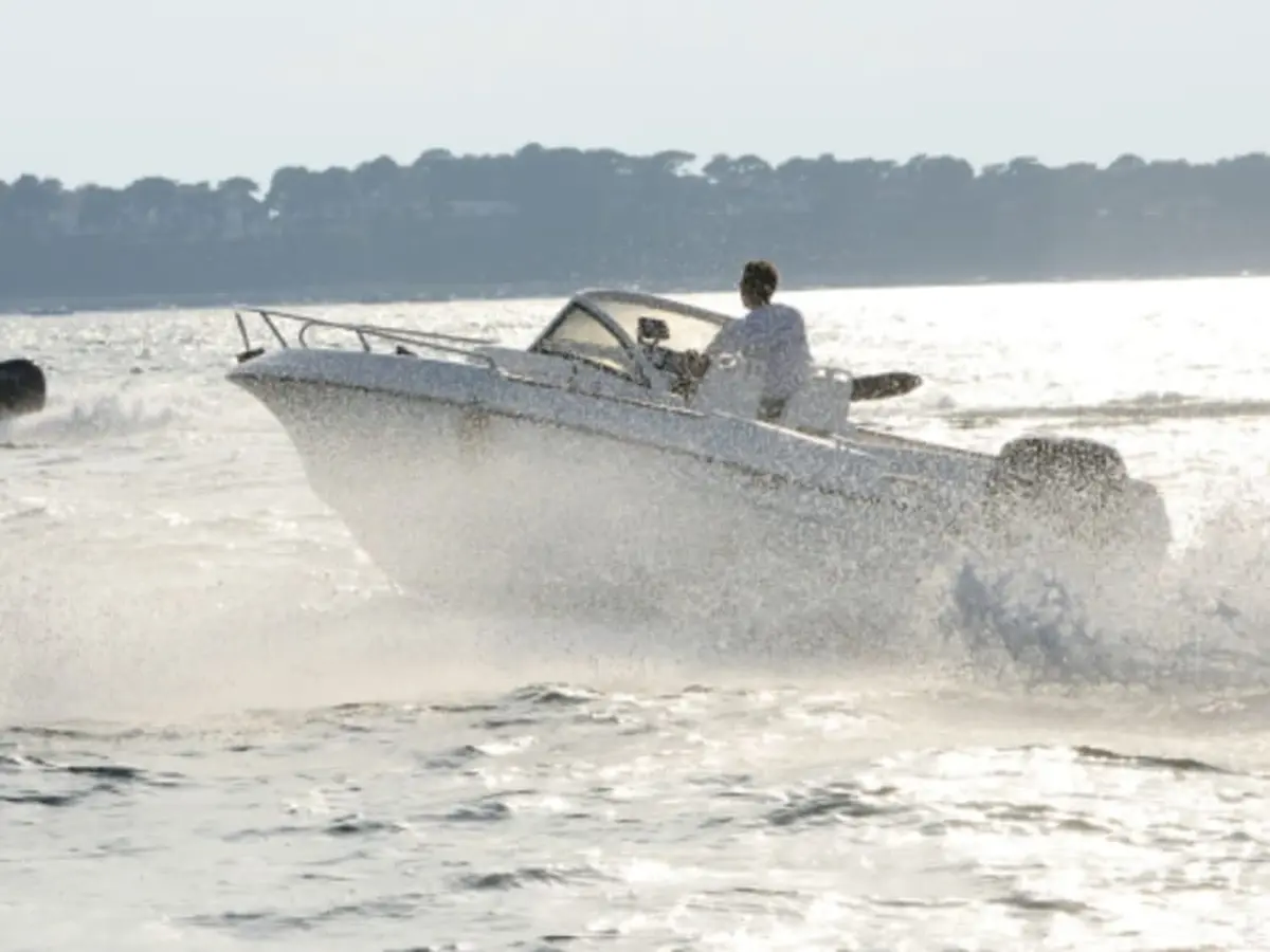 Location de bateau Beneteau Ombrine 630 7 pers à Arcachon (33)