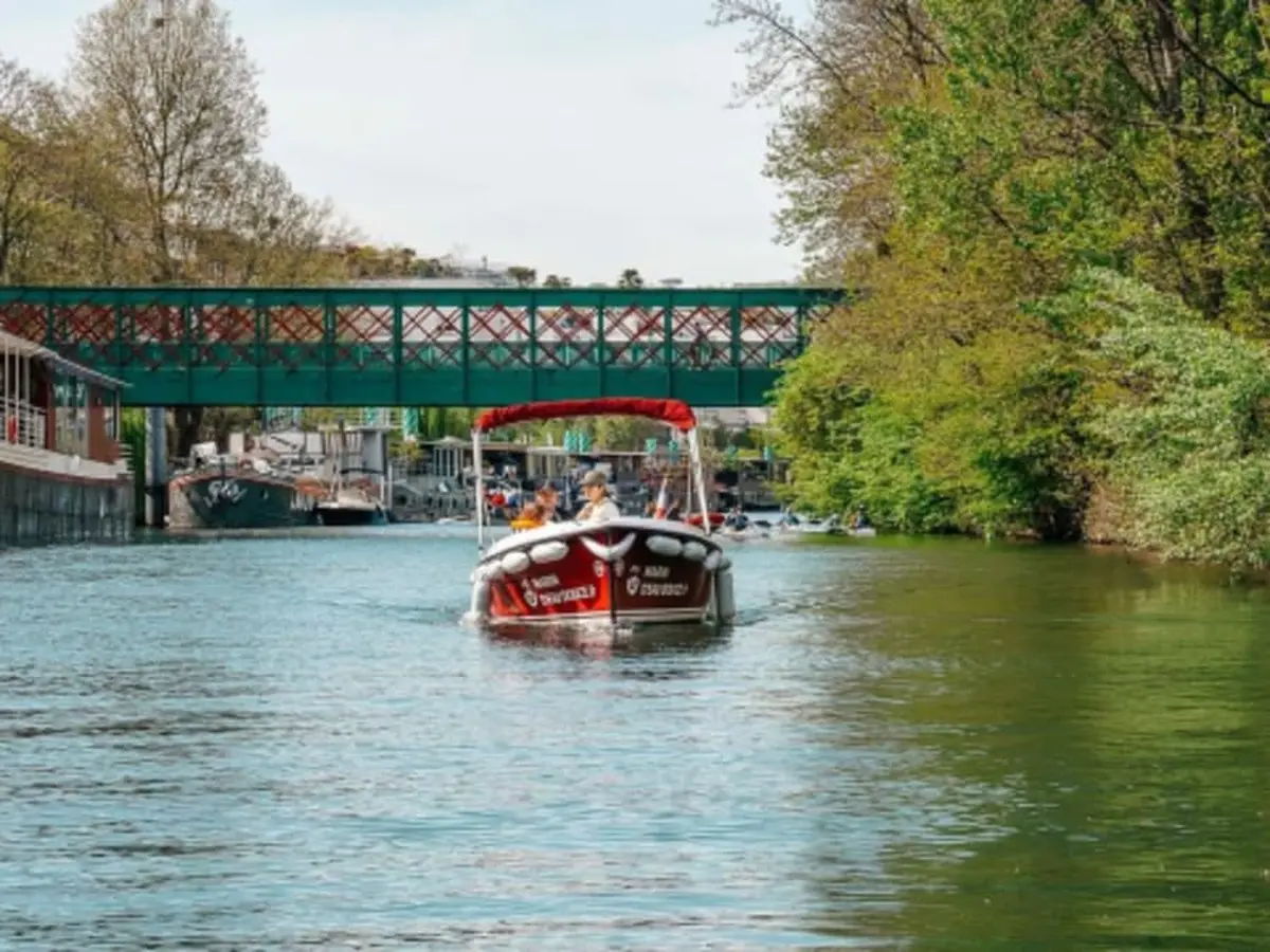 Location de bateau électrique (11 pers. max) à Boulogne