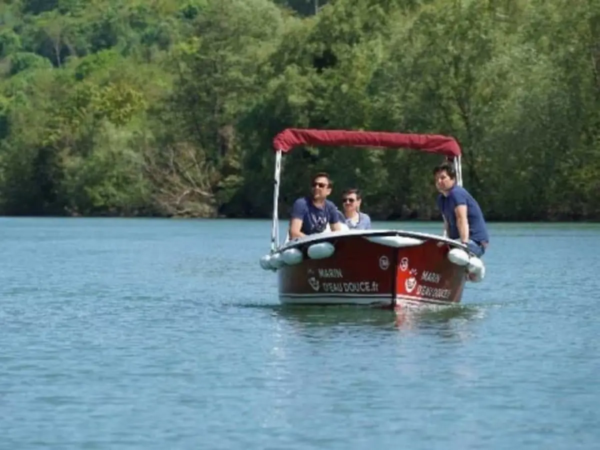 Location de bateau électrique (5 pers. max) à Meaux