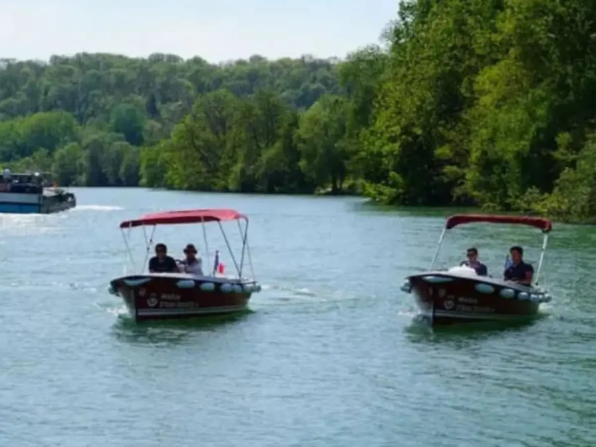 Location de bateau &eacute;lectrique (9 pers. max) &agrave; Cergy