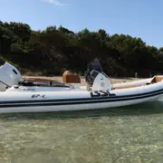 Location de bateau en journée avec ou sans skipper à Hyères (83)