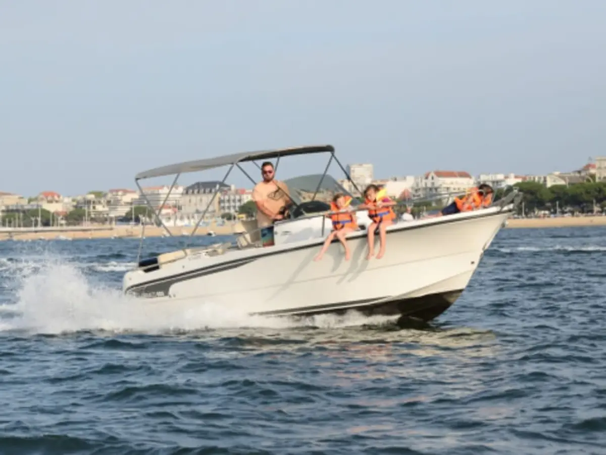 Location de bateau Ocqueteau Abaco 800 9 pers à Arcachon (33)