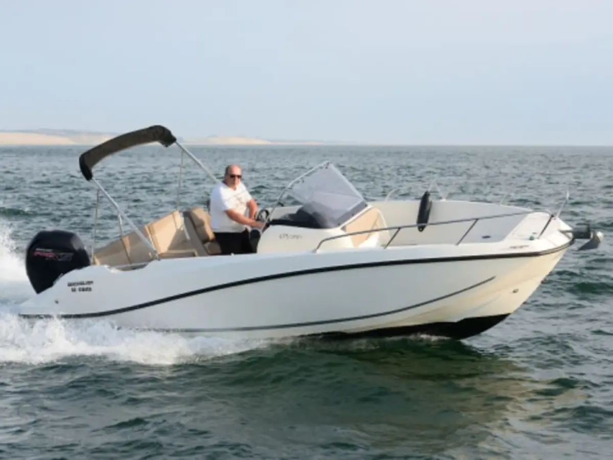 Location de bateau QuickSilver Activ 675 8 pers à Arcachon (33)