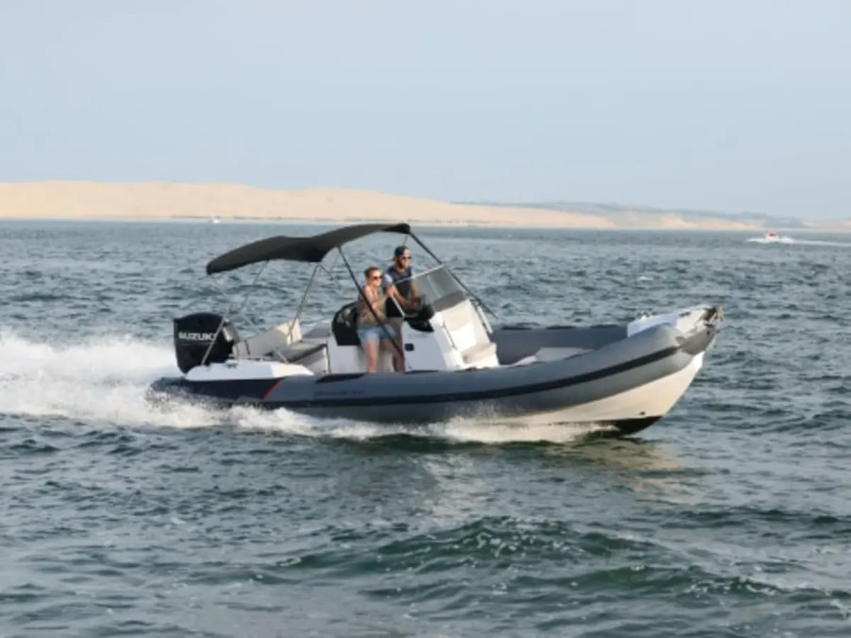 Location de bateau Ranieri Cayman 23 S 16 pers à Arcachon (33)