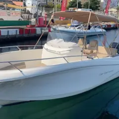 Location de bateau rigide avec permis 8 pers. à Ajaccio (20)