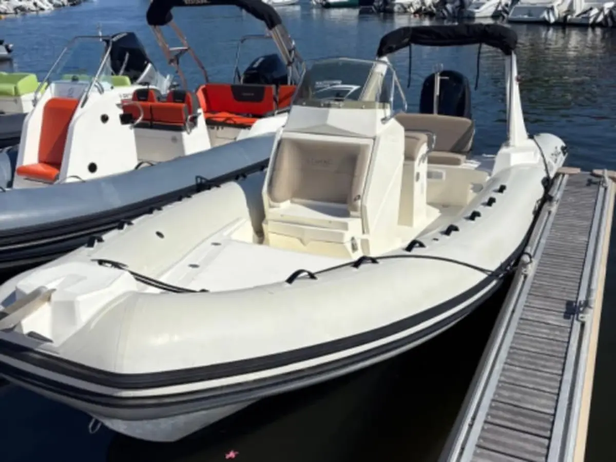 Location de bateau SCIUMA 9 pers.  à Saint-Florent (20)