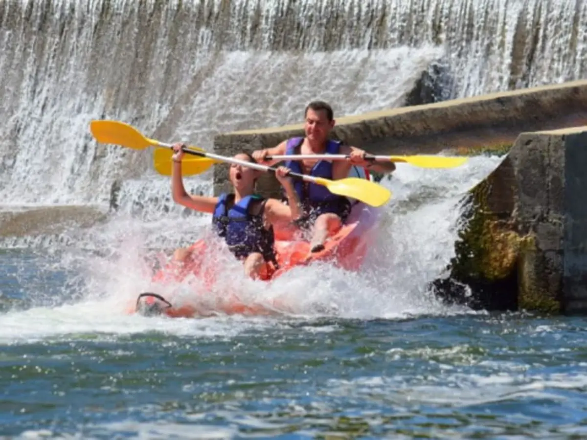 Location de Canoë Kayak à Vallon-Pont-d'Arc : parcours 24km