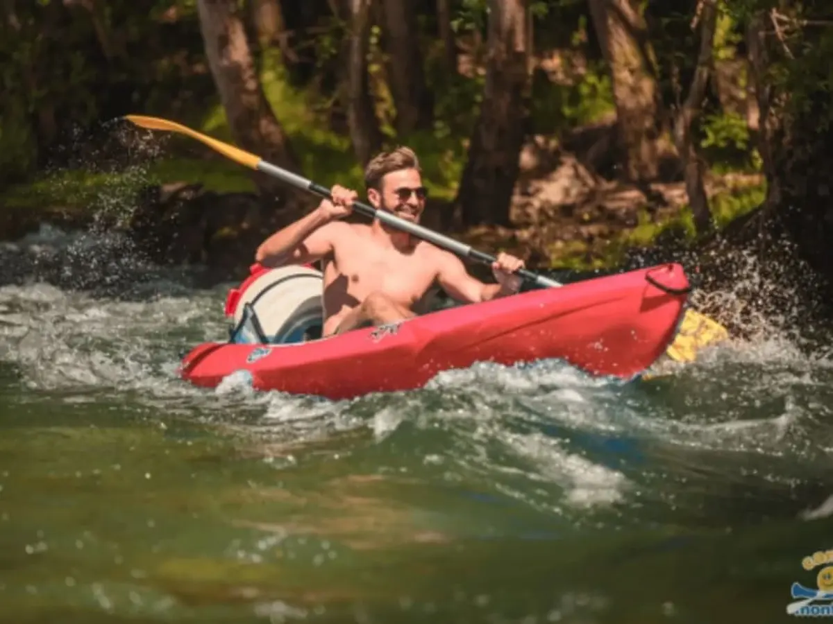 Location de Canoë Kayak dans dans les Gorges de l'Hérault