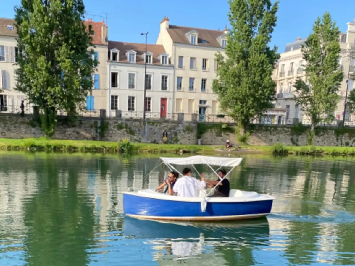 Location de petits bateaux électriques en Seine-et-Marne (77)