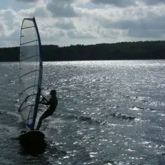 Location de planche à voile sur le Lac des Settons (58)