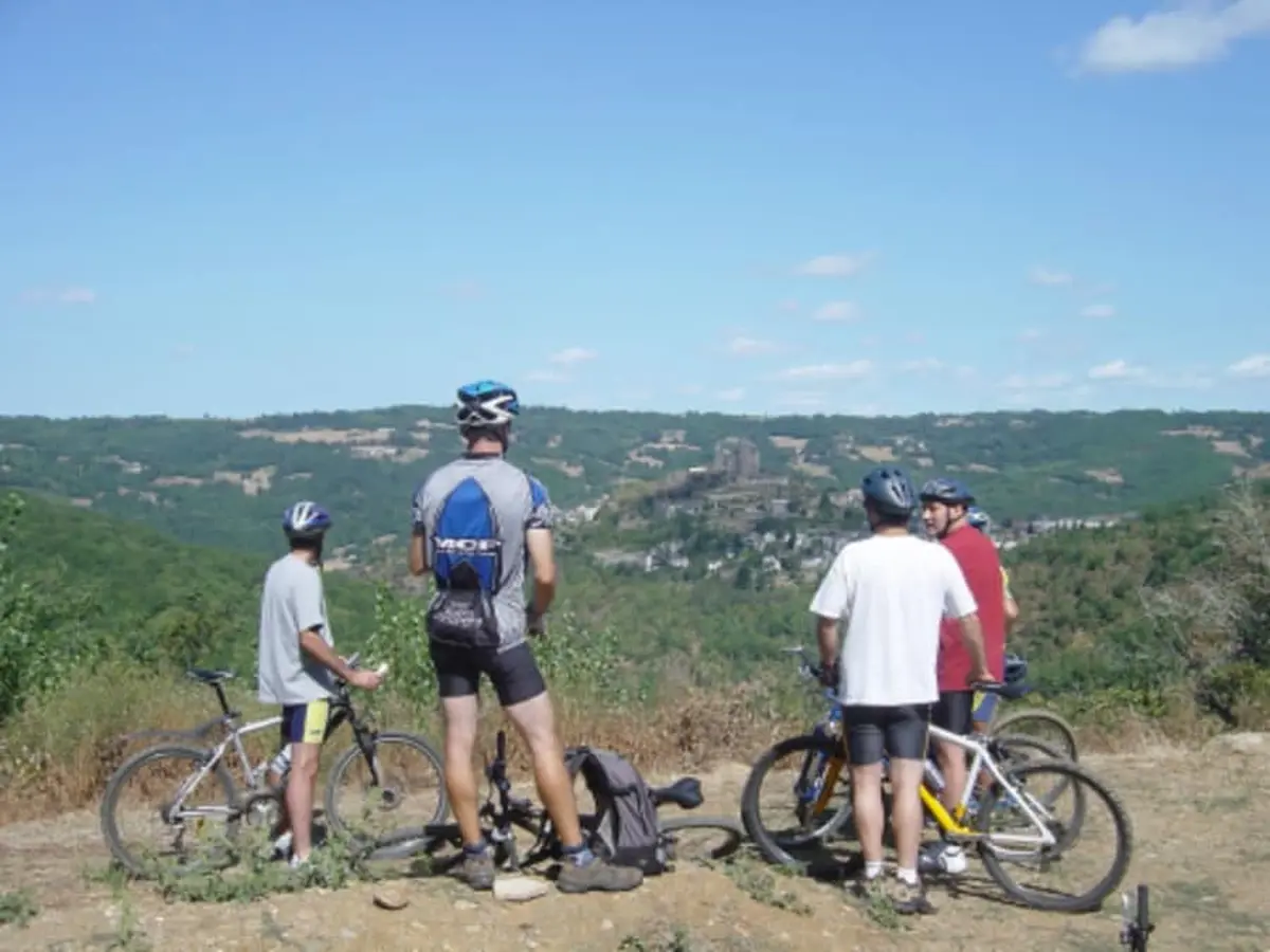 Location de VTT au coeur du site de Viaur dans l'Averyon