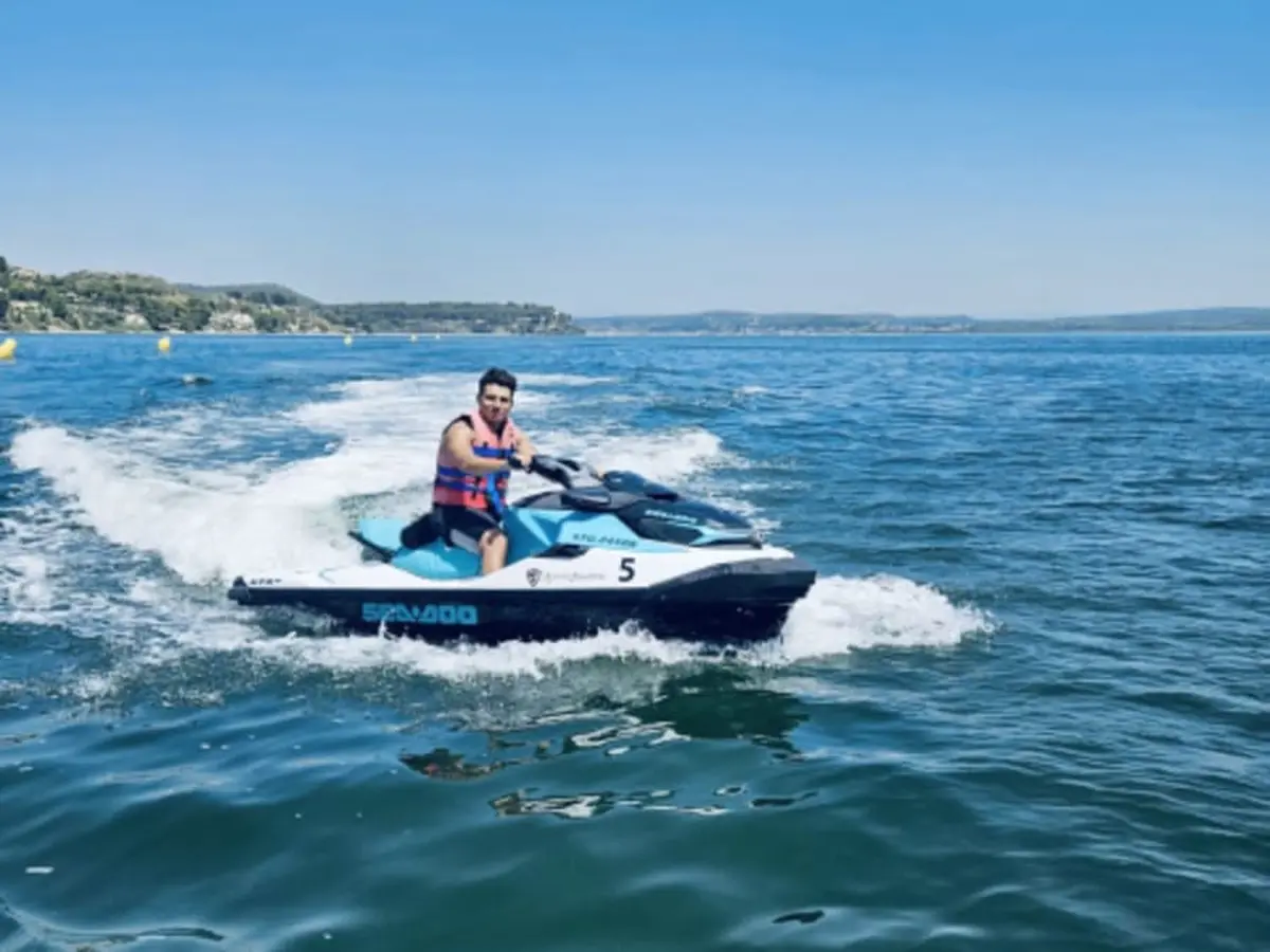 Location Jet-ski à Istres (13)