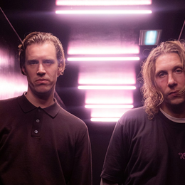Loke Rahbek et Frederik Valentin A/V + Vina Konda A/V