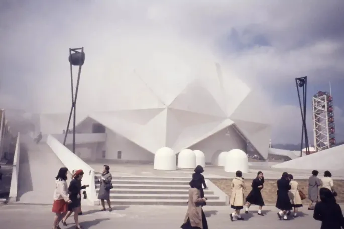 LUMA Arles / Exposition : Sensing the Future: Experiments in Art and Technology (E.A.T.)