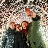 Une petite photo souvenir ? &copy; Vincent Nageotte