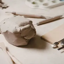 Lundis créatifs : atelier argile autodurcissante