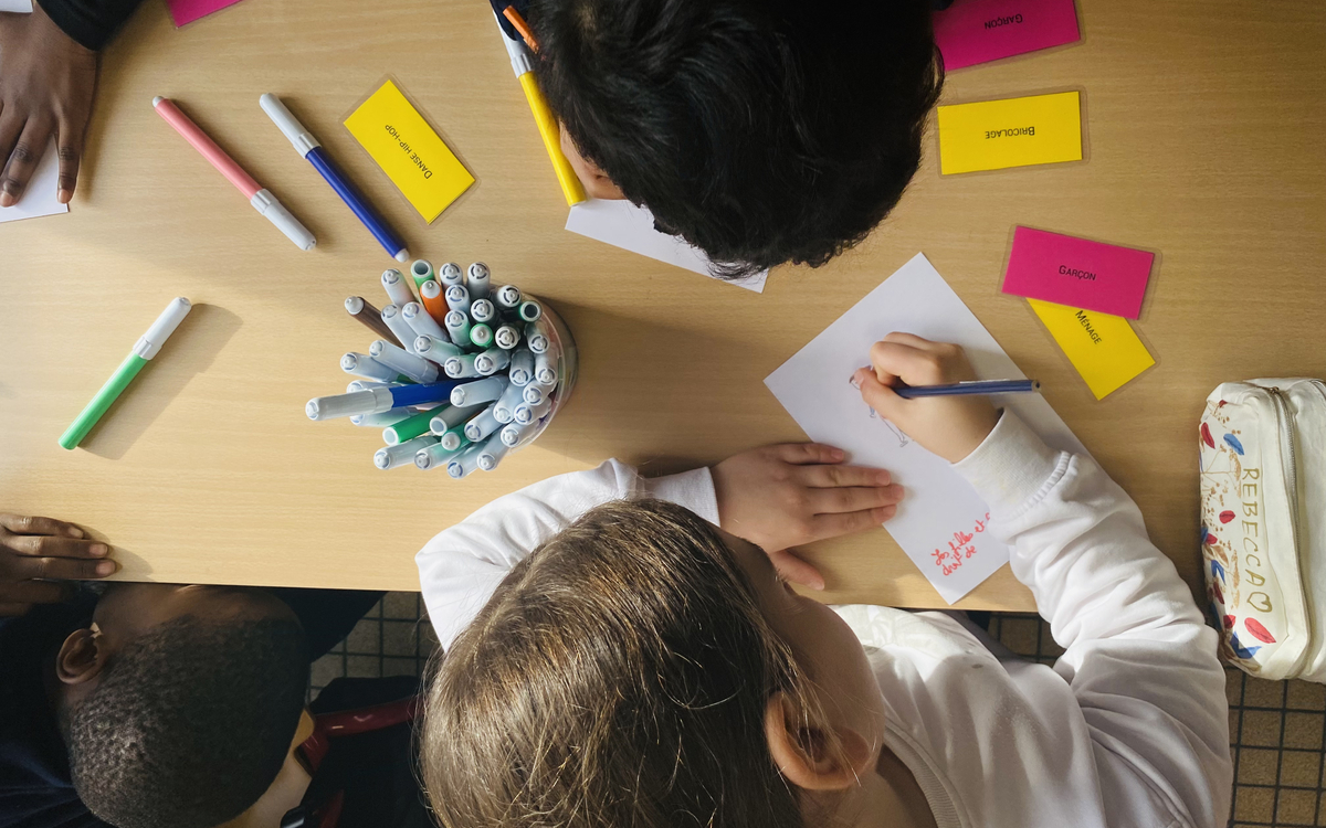 Jeu Korhom sur les discriminations