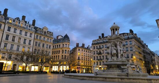 Lyon : Visite guid&eacute;e de la gastronomie au coucher du soleil