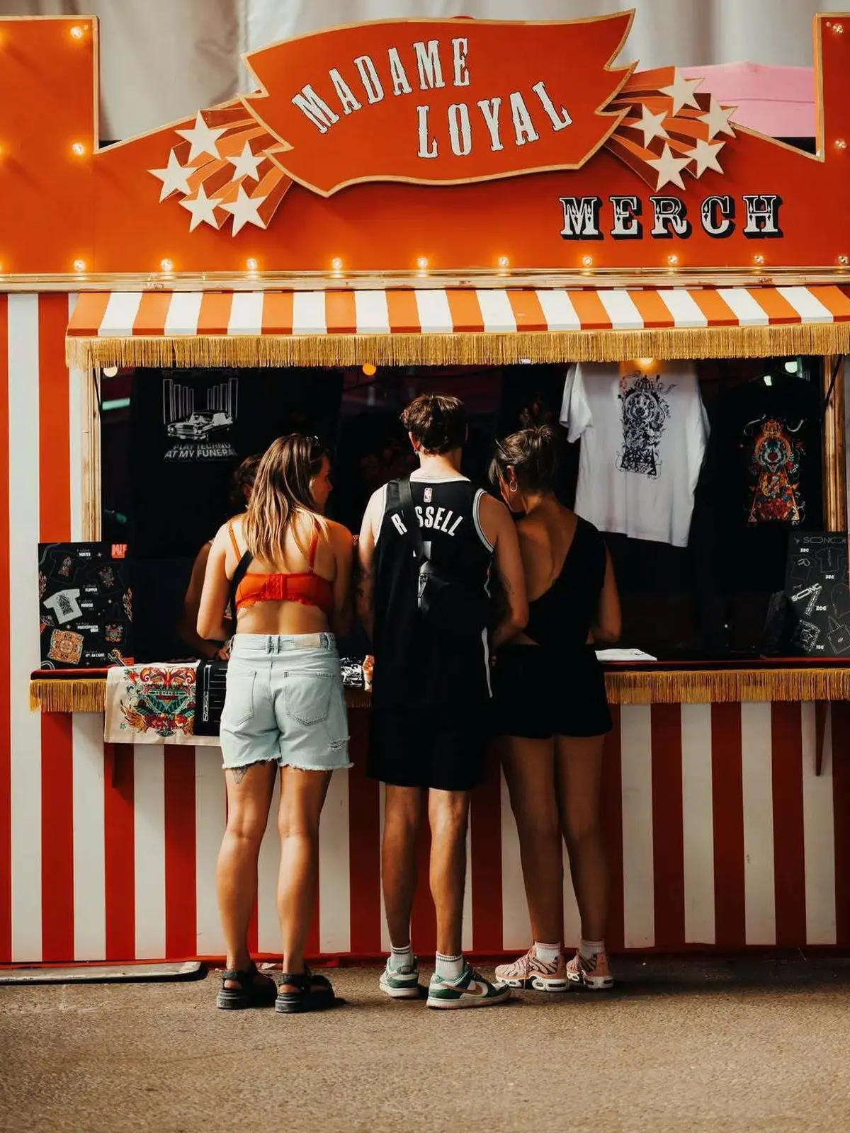 Au programme musique &eacute;lectro, f&ecirc;te foraine, attractions, 5 sc&egrave;nes en plein air et plusieurs chapiteaux, le tout dan un parc de 8000m2 