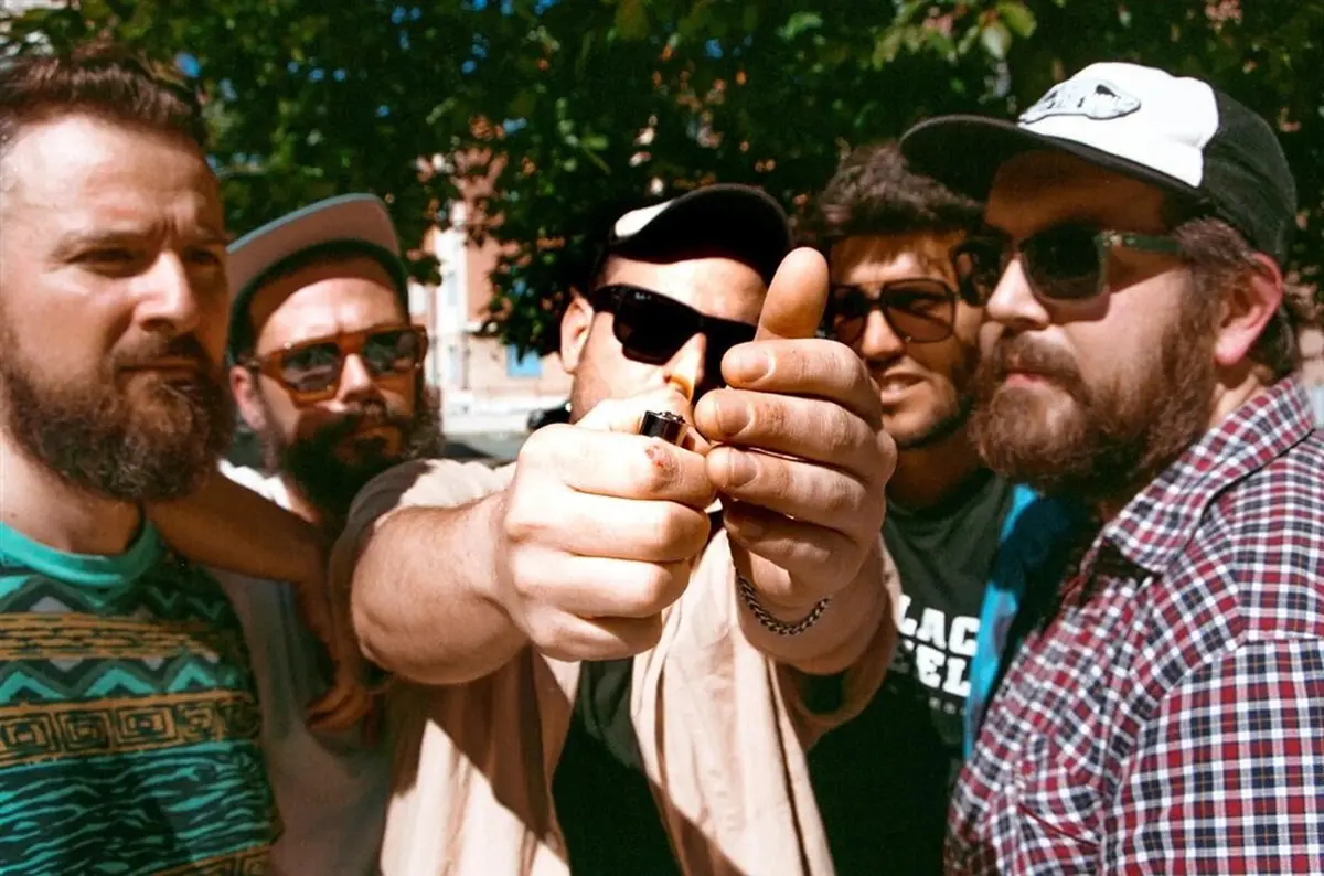 Mahout : reggae jamaïcain punk, garage et funk - Version acoustique