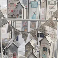 De jolies maisonnettes brodées DR