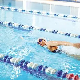 Maîtriser mon poids  grâce à la natation