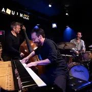 Manu Foster Trio
