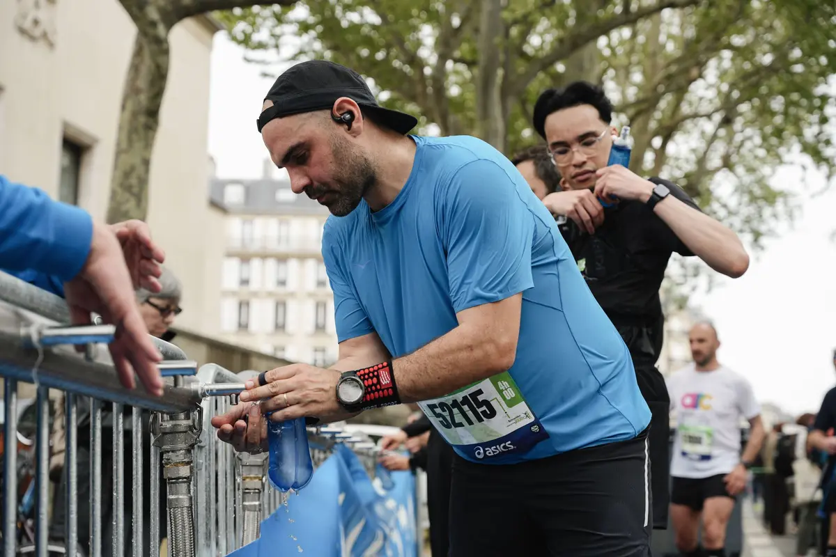 Marathon de Paris 2026 : parcours et guide du ravitaillement