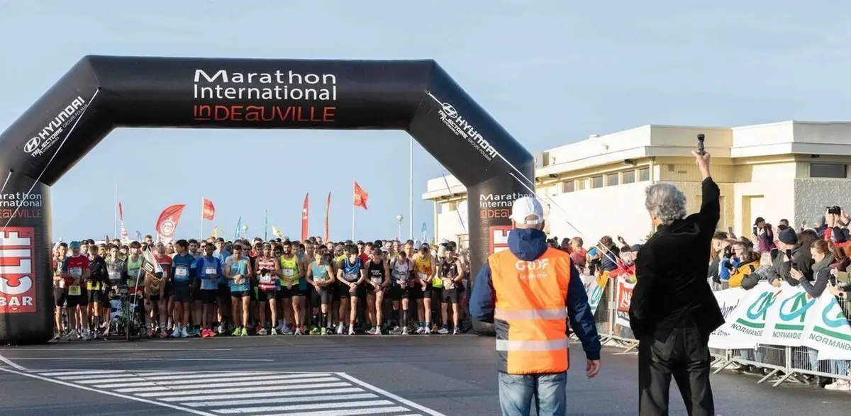 Le Marathon International de Deauville s'est impos&eacute; comme l'un des grands rendez-vous de la course &agrave; pied sur la c&ocirc;te normande