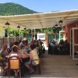 Marché artisanal et produits locaux