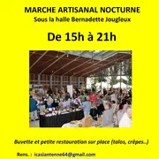 Marché artisanal nocturne