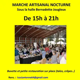 Marché artisanal nocturne