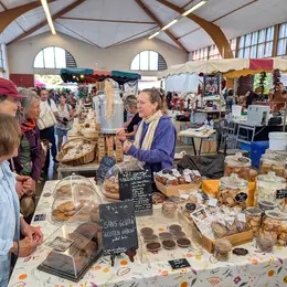 Marché aux produits locaux