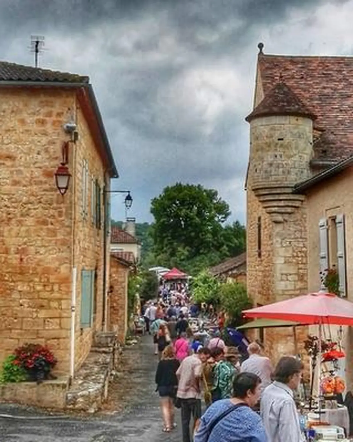 Marché aux puces et brocante à Montcabrier