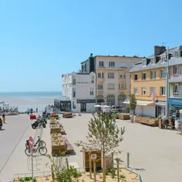 Marché d’été et concert : Wave