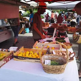 Marché de Marval