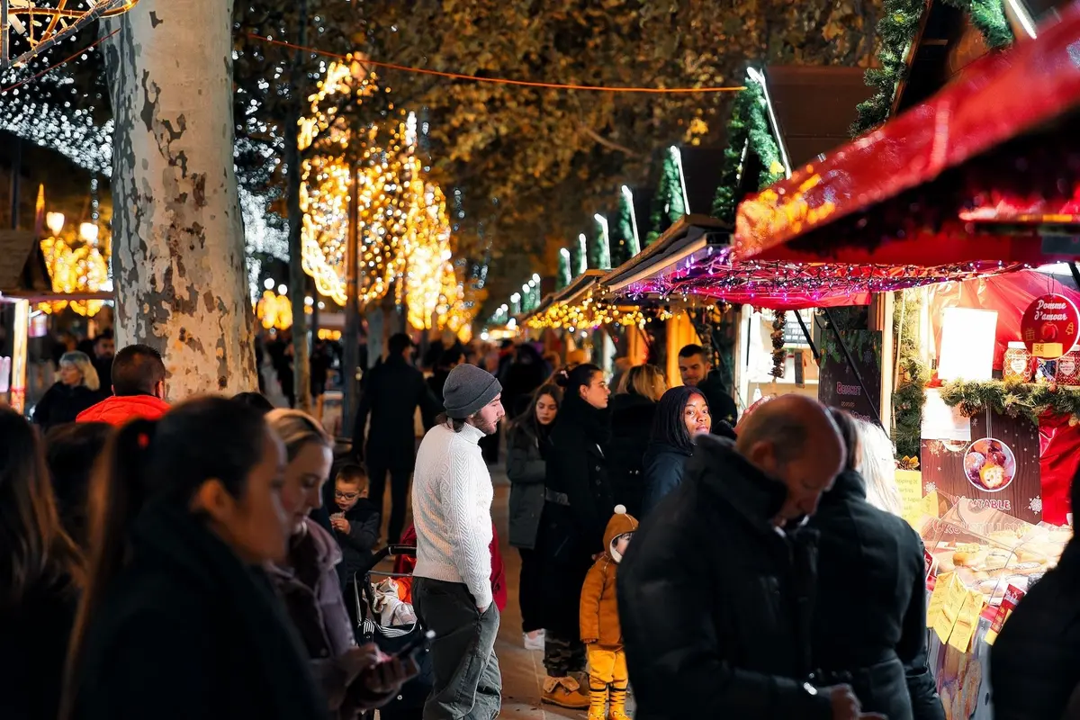 Retrouvez une cinquantaine de chalets sur le marché de Noël d'Aix