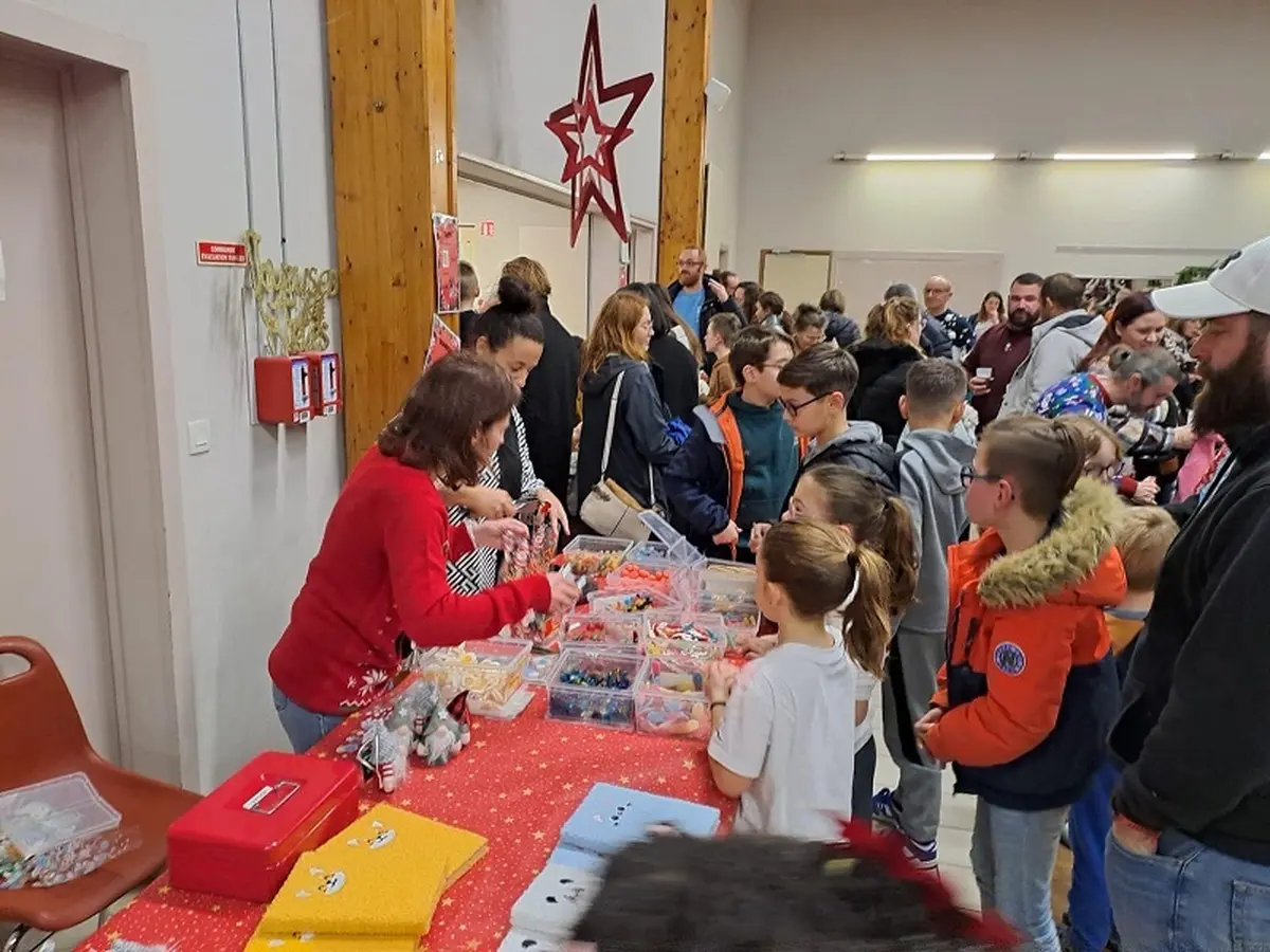 Marché de Noël de BEAUMONT LOUESTAULT