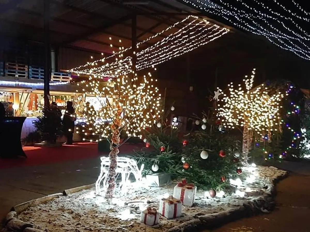 Marché de noël maison moine