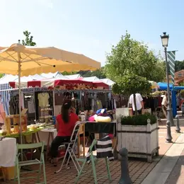 Marché de nuit à Eugénie-les-Bains
